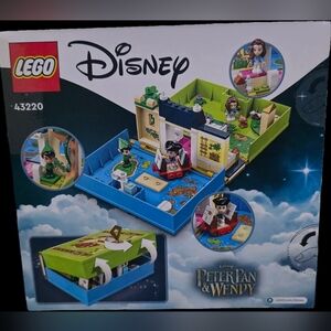 LEGO Disney Peter Pan & Wendy Adventure Set - Blue, Green, Yellow